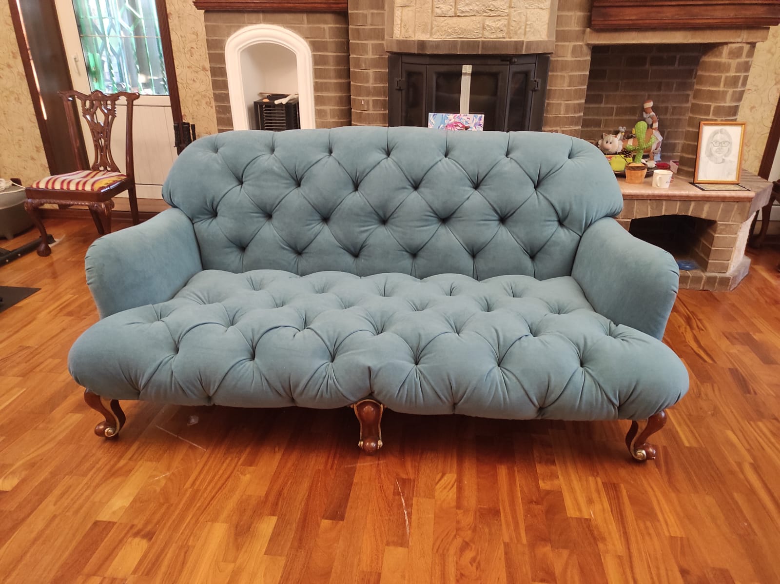 Обивка дивана. Ахтубинск